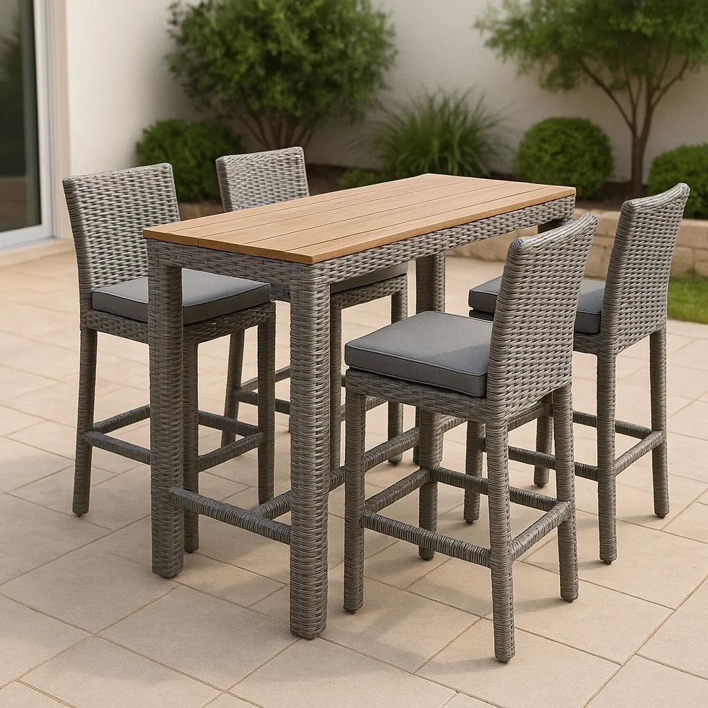 Set da Esterno in Rattan Sintetico e Legno con 4 Sgabelli